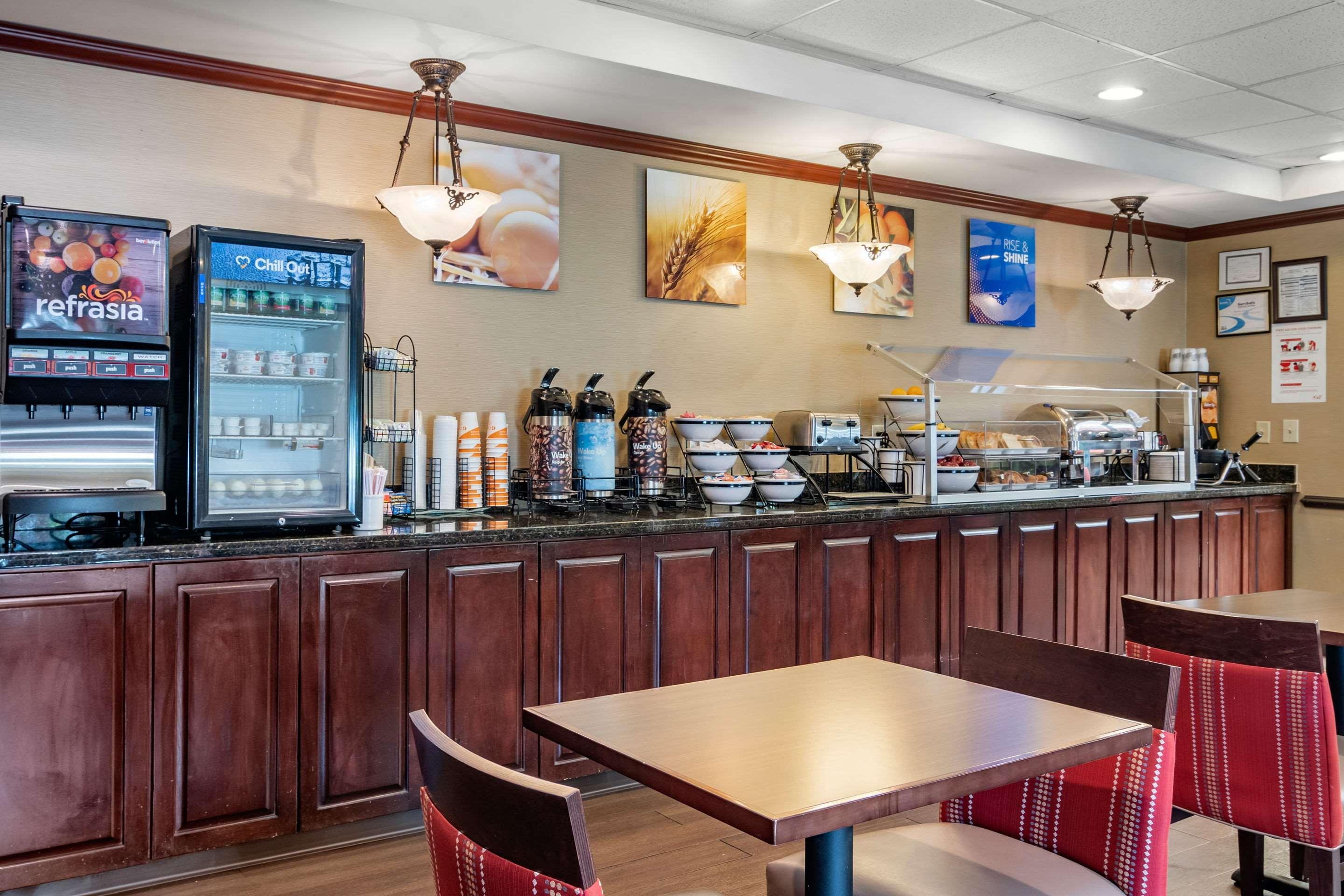 Comfort Inn & Suites Suwanee - Sugarloaf Екстериор снимка