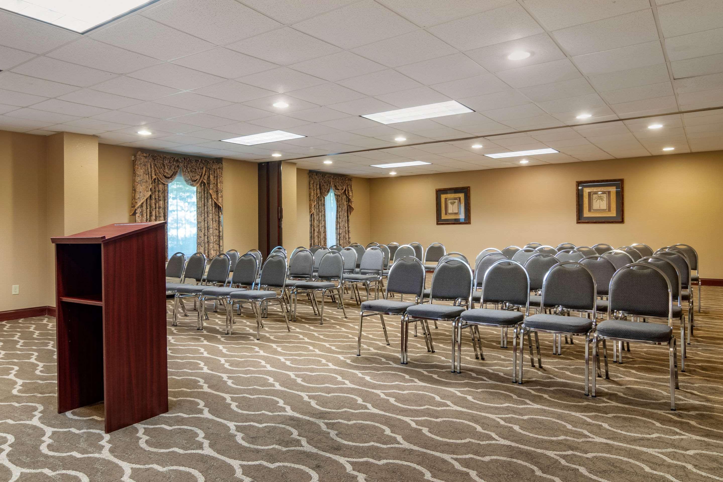 Comfort Inn & Suites Suwanee - Sugarloaf Екстериор снимка